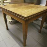 701 6267 DINING TABLE